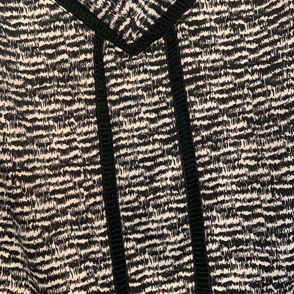 Black & White Dress - Picture 2 of 5